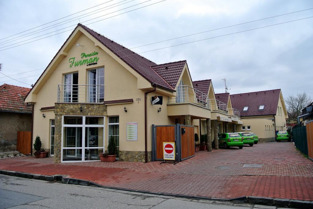 Vráble 弗曼霍费拉旅馆酒店 外观 照片